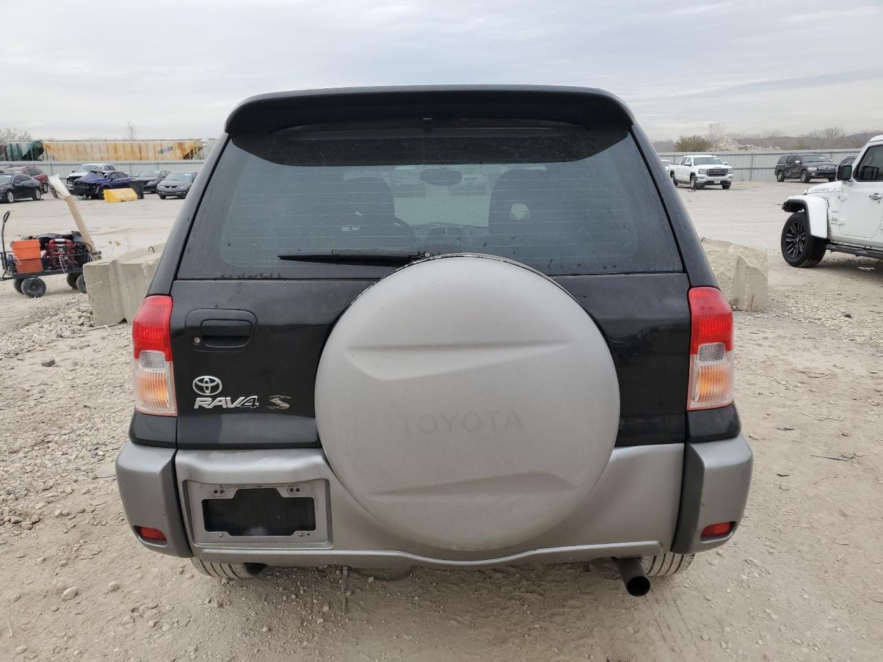 2003 Toyota RAV 4 - Image 6