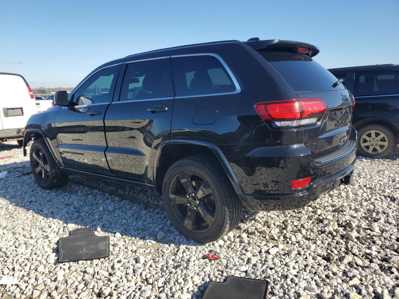 2015 Jeep Grand Cherokee - Image 2