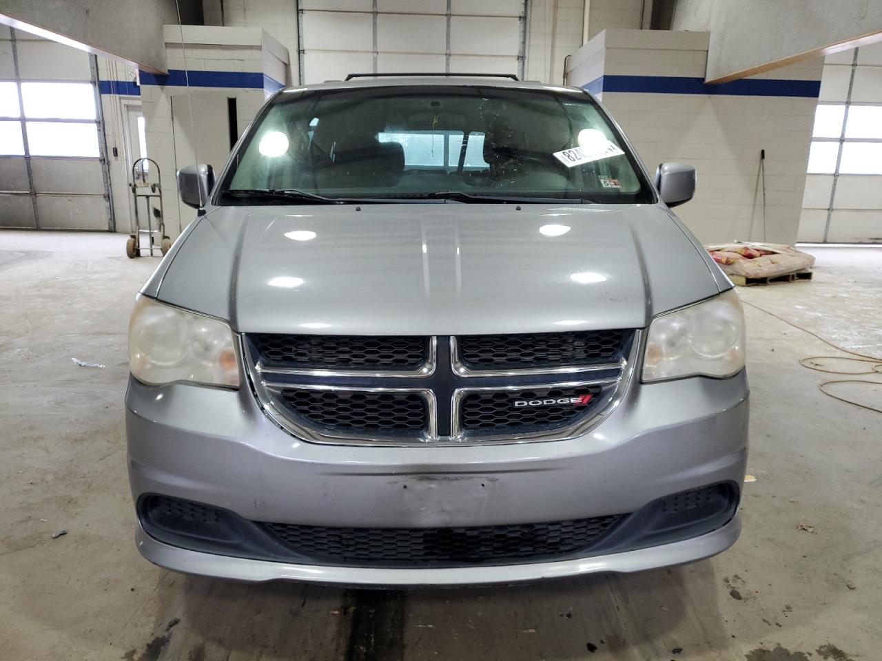 2013 Dodge Caravan - Image 5