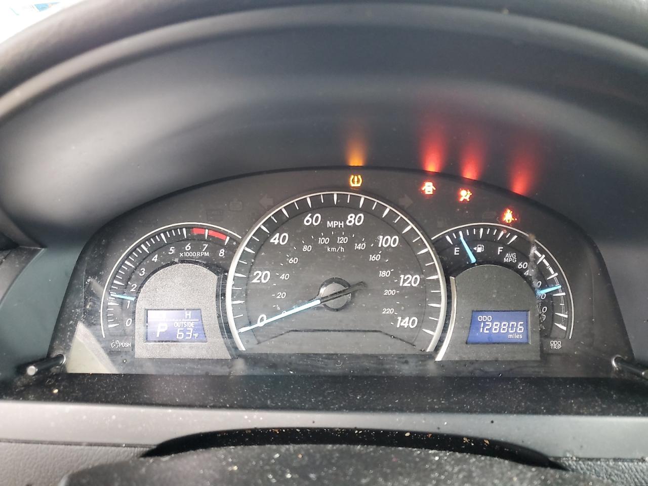 2014 Toyota Camry - Image 9