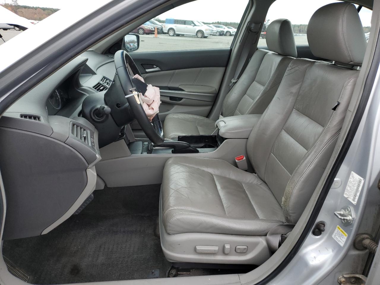 2009 Honda Accord - Image 7