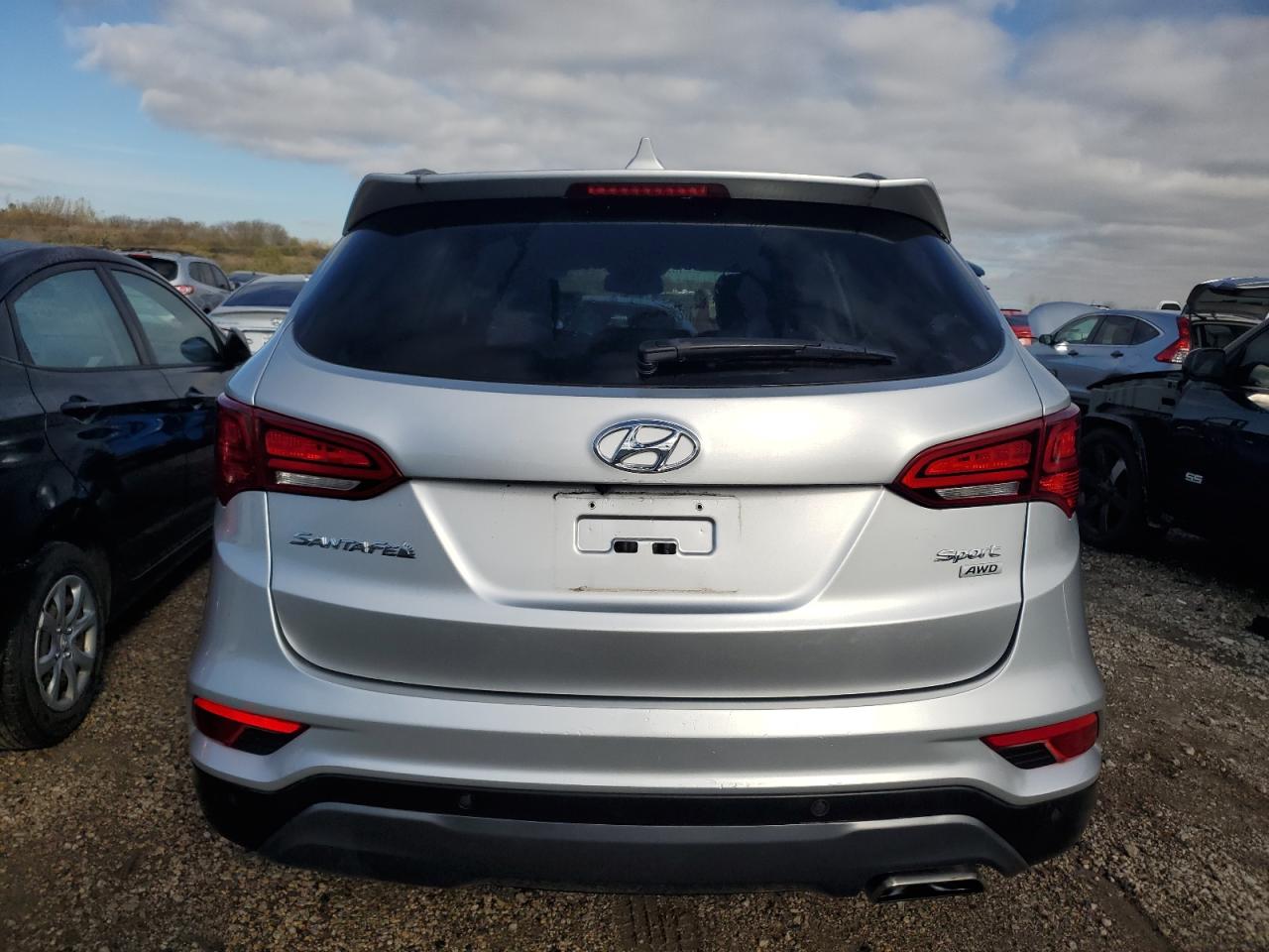 2017 Hyundai Santa Fe - Image 6