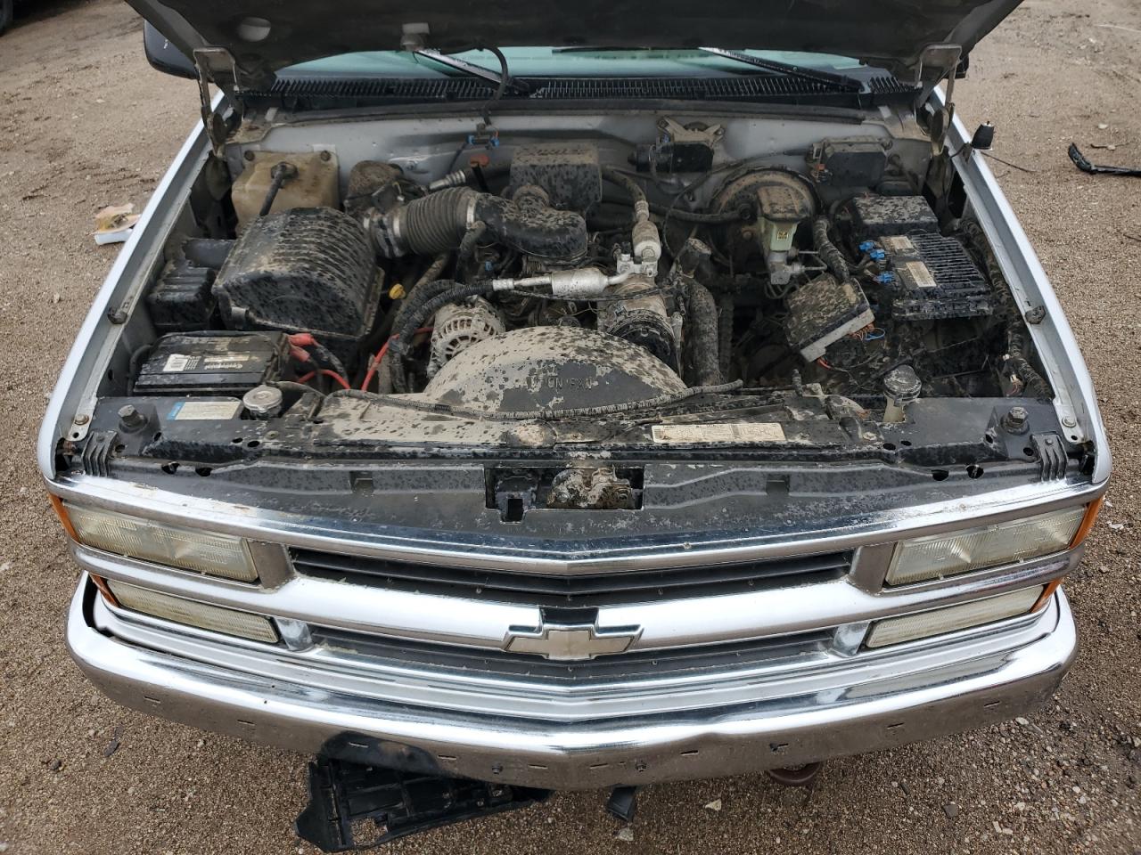 1997 Chevrolet Gmt-400 K1500 VIN: 2GCEK19R1V1261284 Lot: 79223454