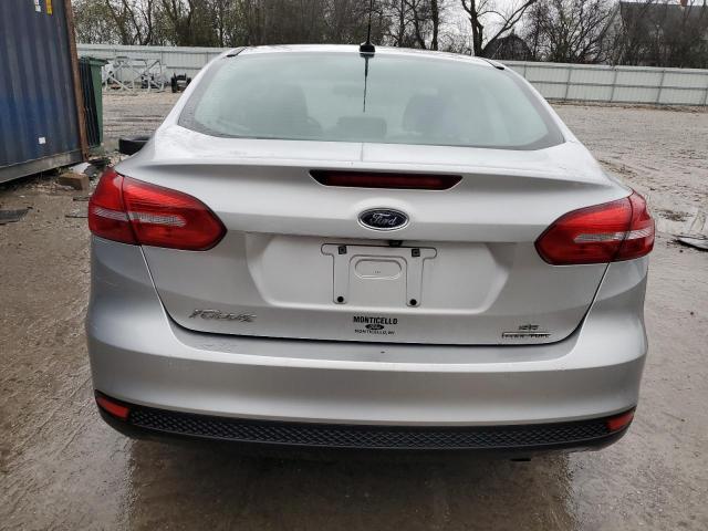  FORD FOCUS 2015 Srebrny