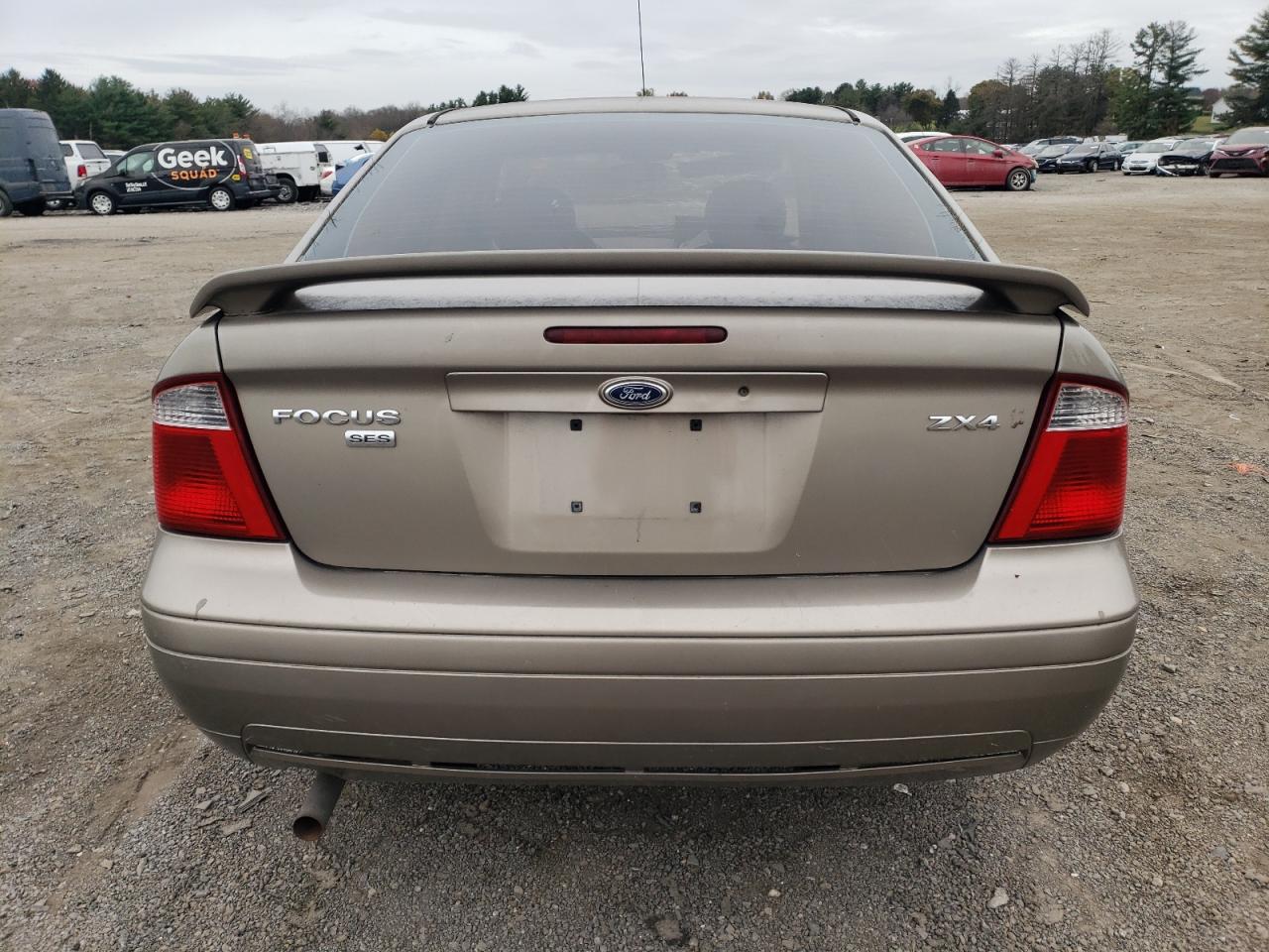 2005 Ford Focus Zx4 VIN: 1FAFP34N05W137656 Lot: 80866934