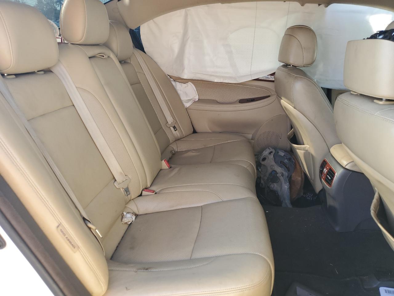 2013 Hyundai Genesis - Image 10