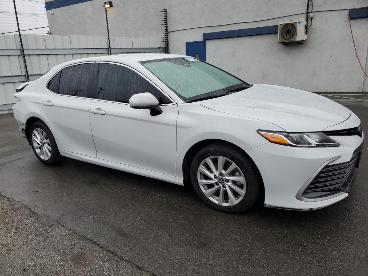 2023 Toyota Camry - Image 4