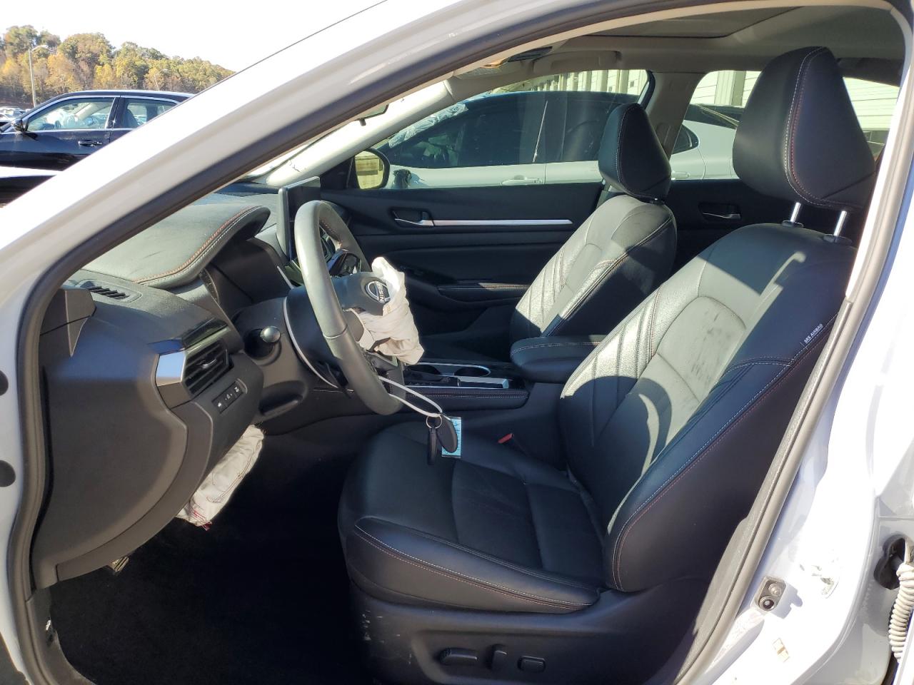 2024 Nissan Altima - Image 7