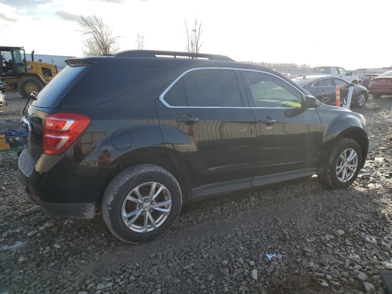 2017 Chevrolet Equinox - Image 3