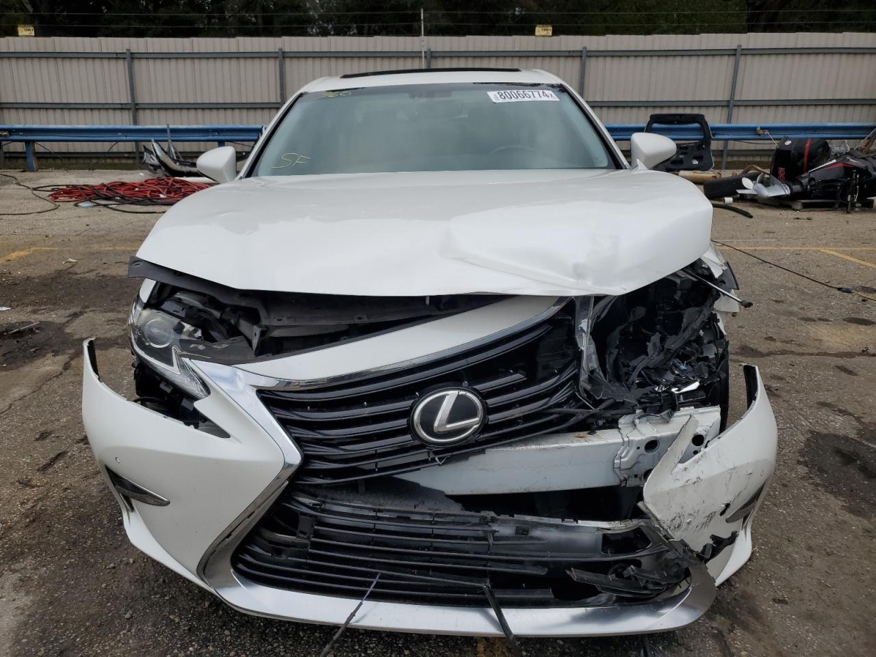 2016 Lexus ES - Image 5