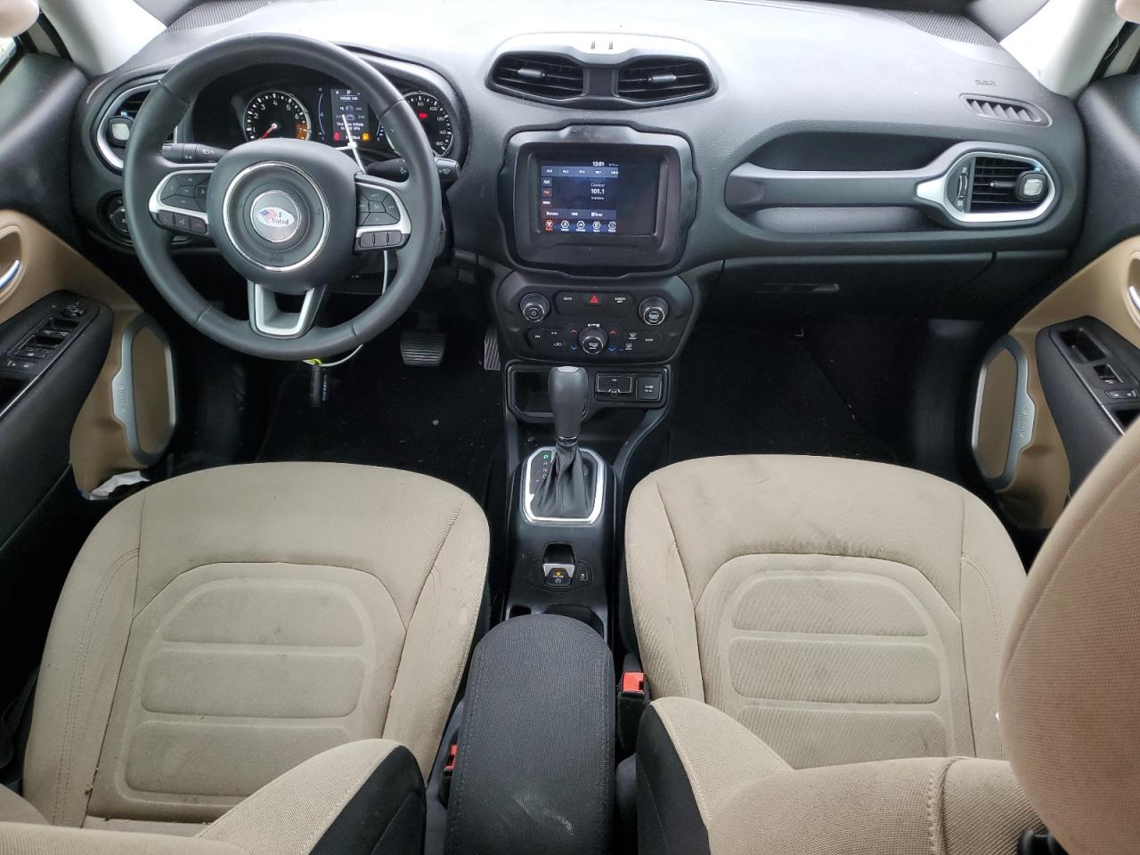 2018 Jeep Renegade - Image 8