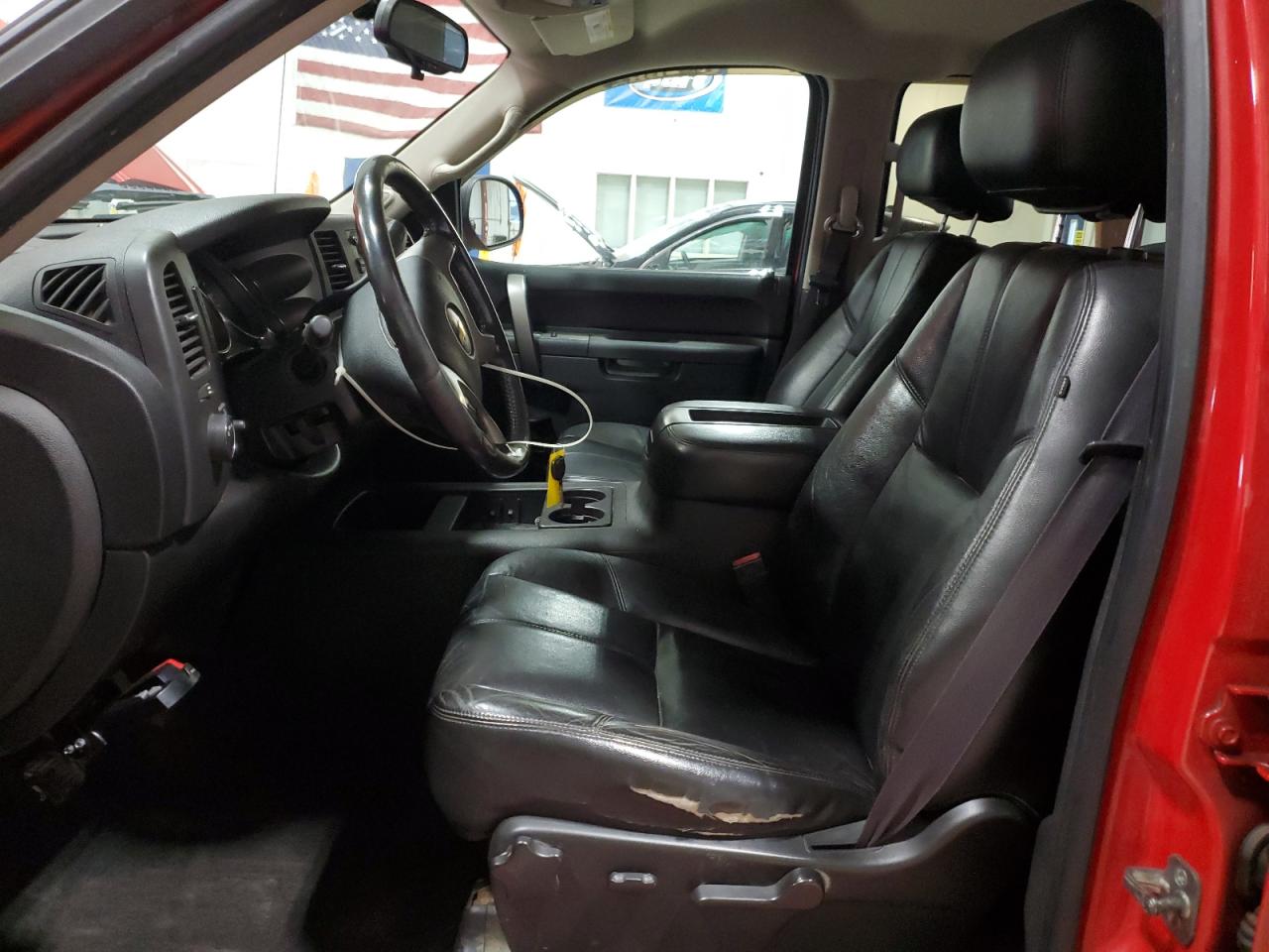 2012 Chevrolet Silverado - Image 7