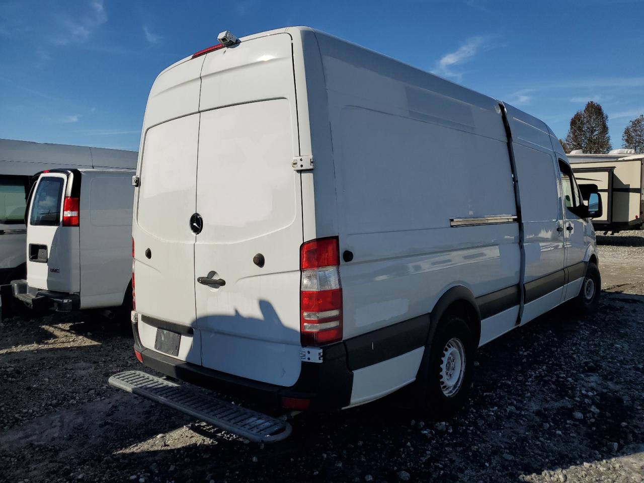 VIN WD3PE8DD0GP250281 2016 MERCEDES-BENZ SPRINTER no.3