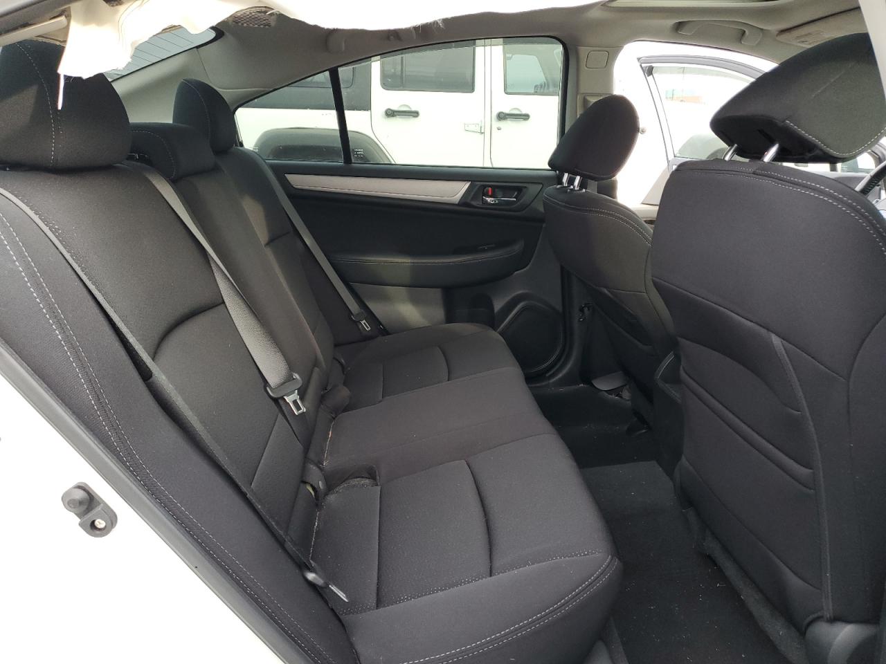 2016 Subaru Legacy - Image 10