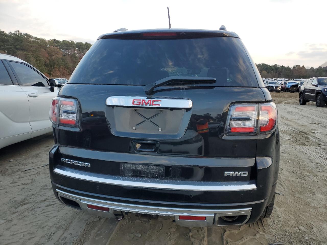 2015 GMC Acadia - Image 6