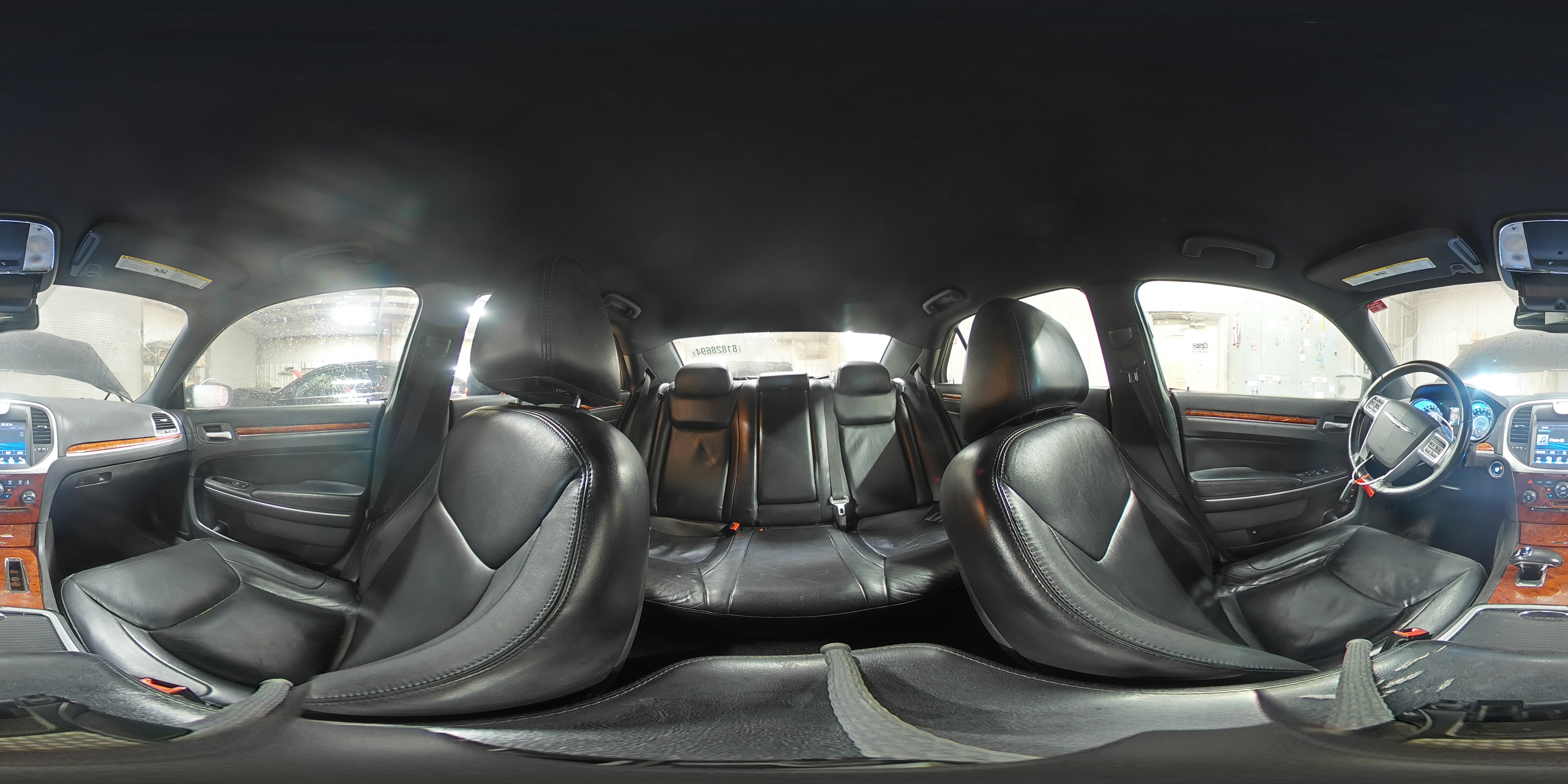 2013 Chrysler 300 - Image 14