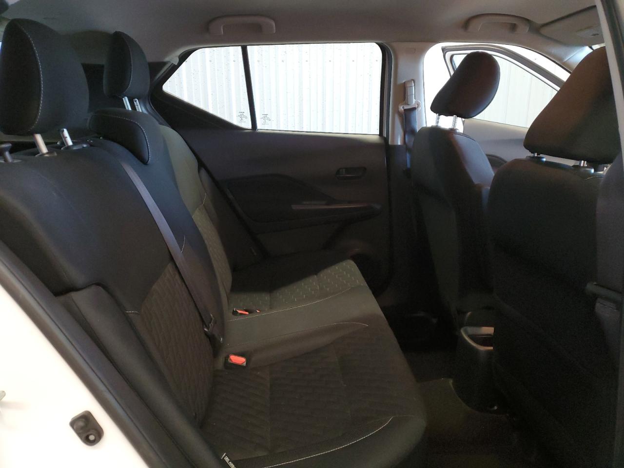 2022 Nissan Kicks - Image 11