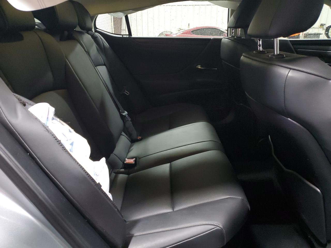 2024 Lexus ES - Image 10