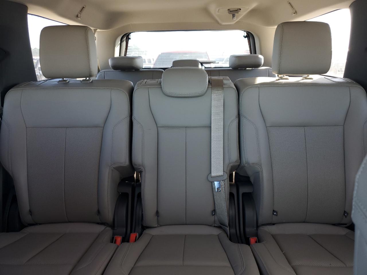 2019 Ford Expedition - Image 10