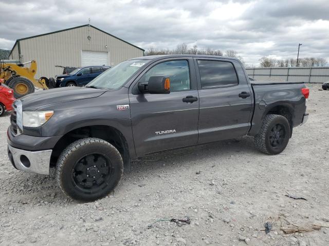 Пікапи TOYOTA TUNDRA 2012 Сірий