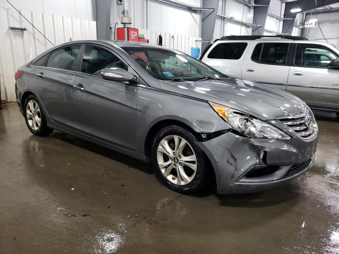 2011 Hyundai Sonata - Image 4