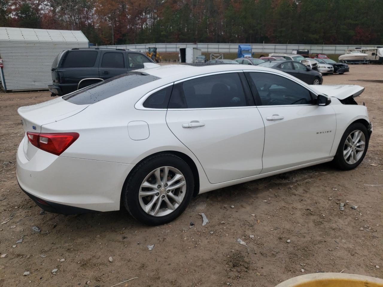 2016 Chevrolet Malibu - Image 3