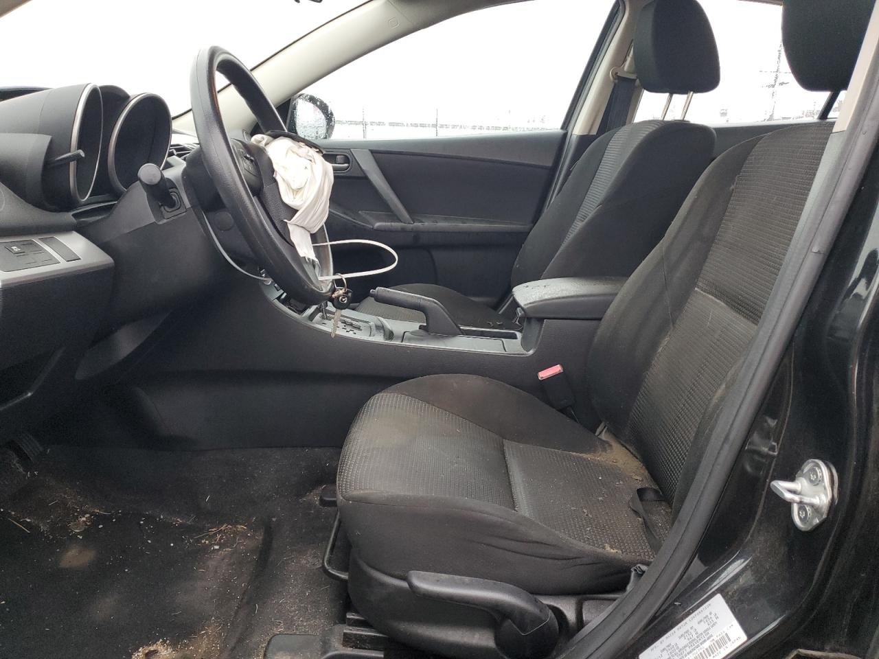 2013 Mazda 3 - Image 7