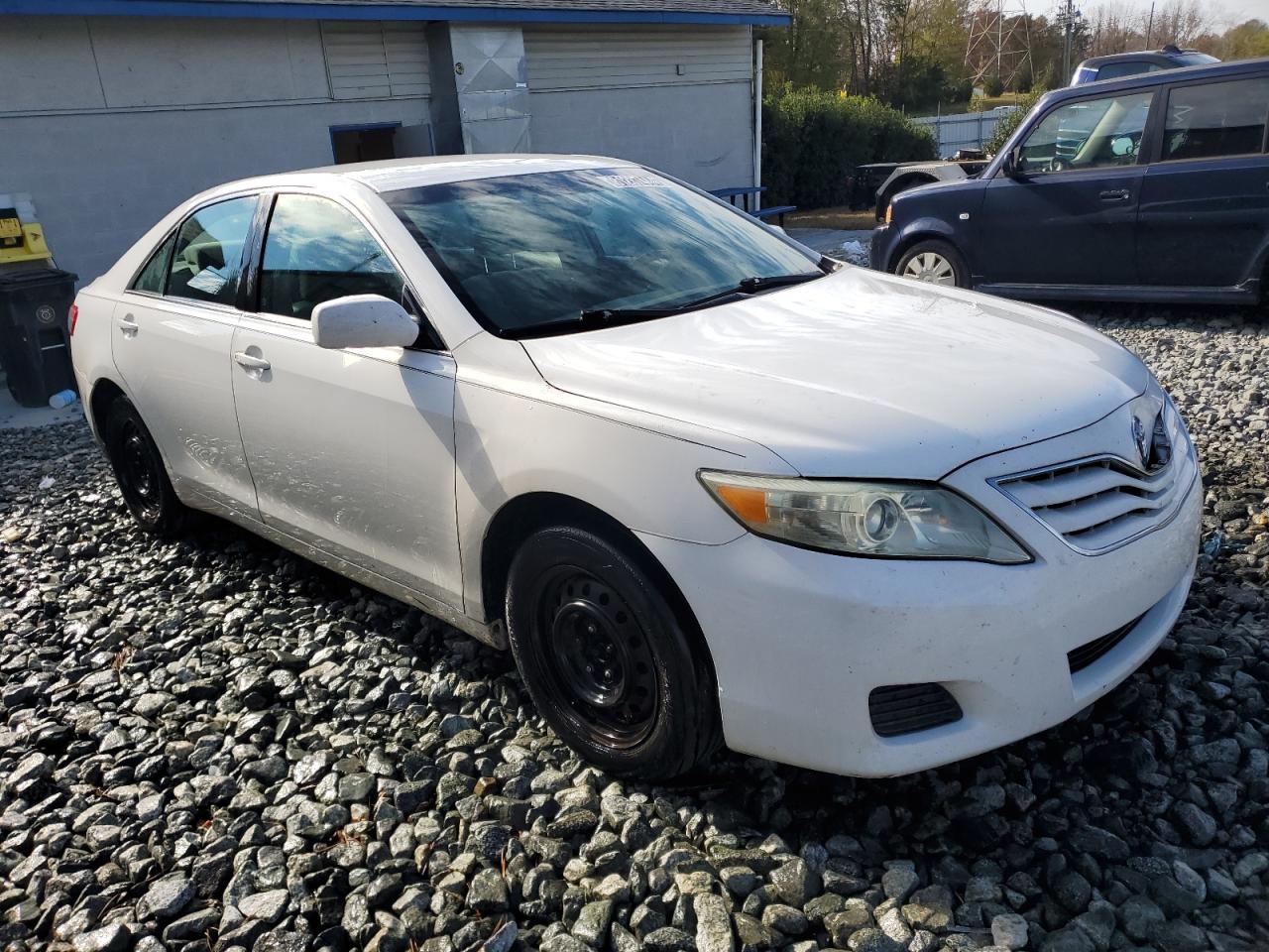 2011 Toyota Camry - Image 4