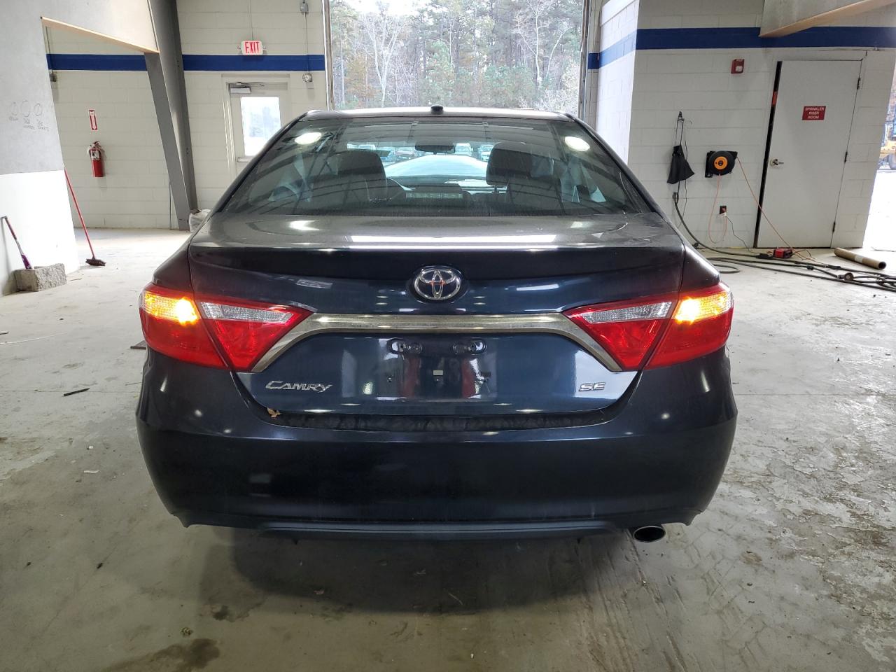 2016 Toyota Camry Le VIN: 4T1BF1FK5GU556373 Lot: 79864234