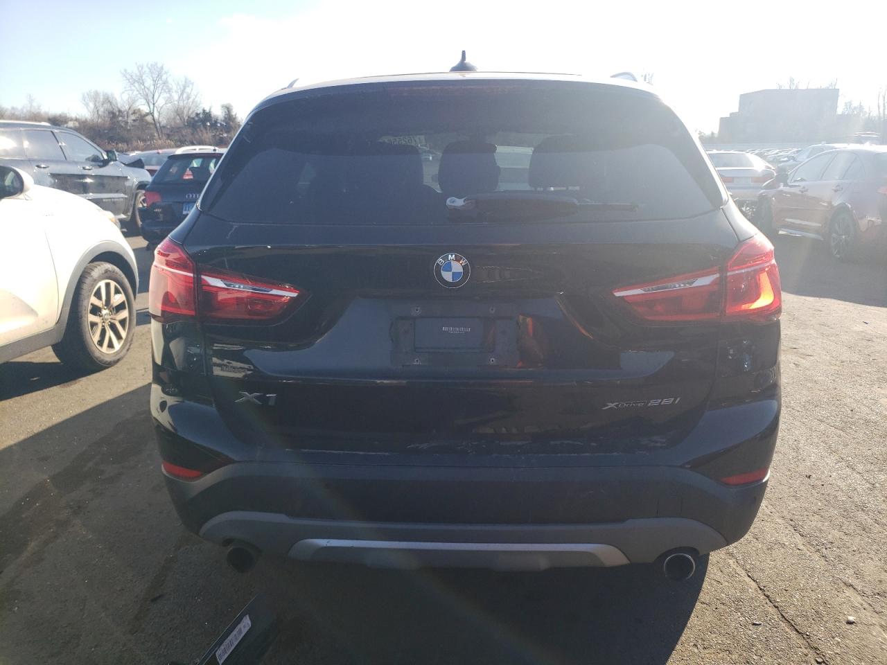 2018 BMW X1 xDrive28I VIN: WBXHT3C39J5L30356 Lot: 76255644