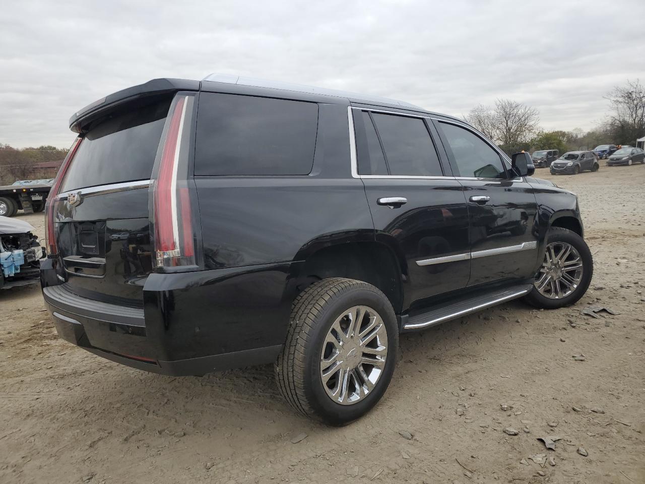 2019 Cadillac Escalade - Image 3