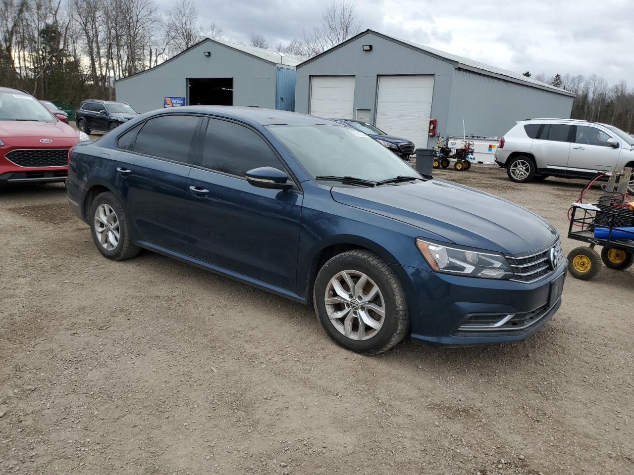 2018 Volkswagen Passat - Image 4