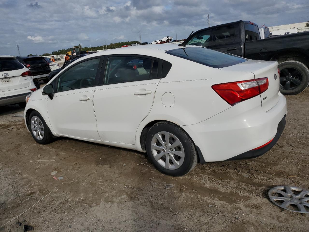 VIN KNADM4A30G6632698 2016 KIA RIO no.2