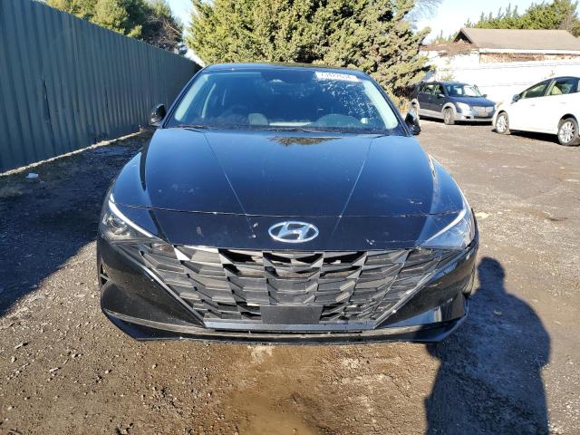  HYUNDAI ELANTRA 2022 Черный