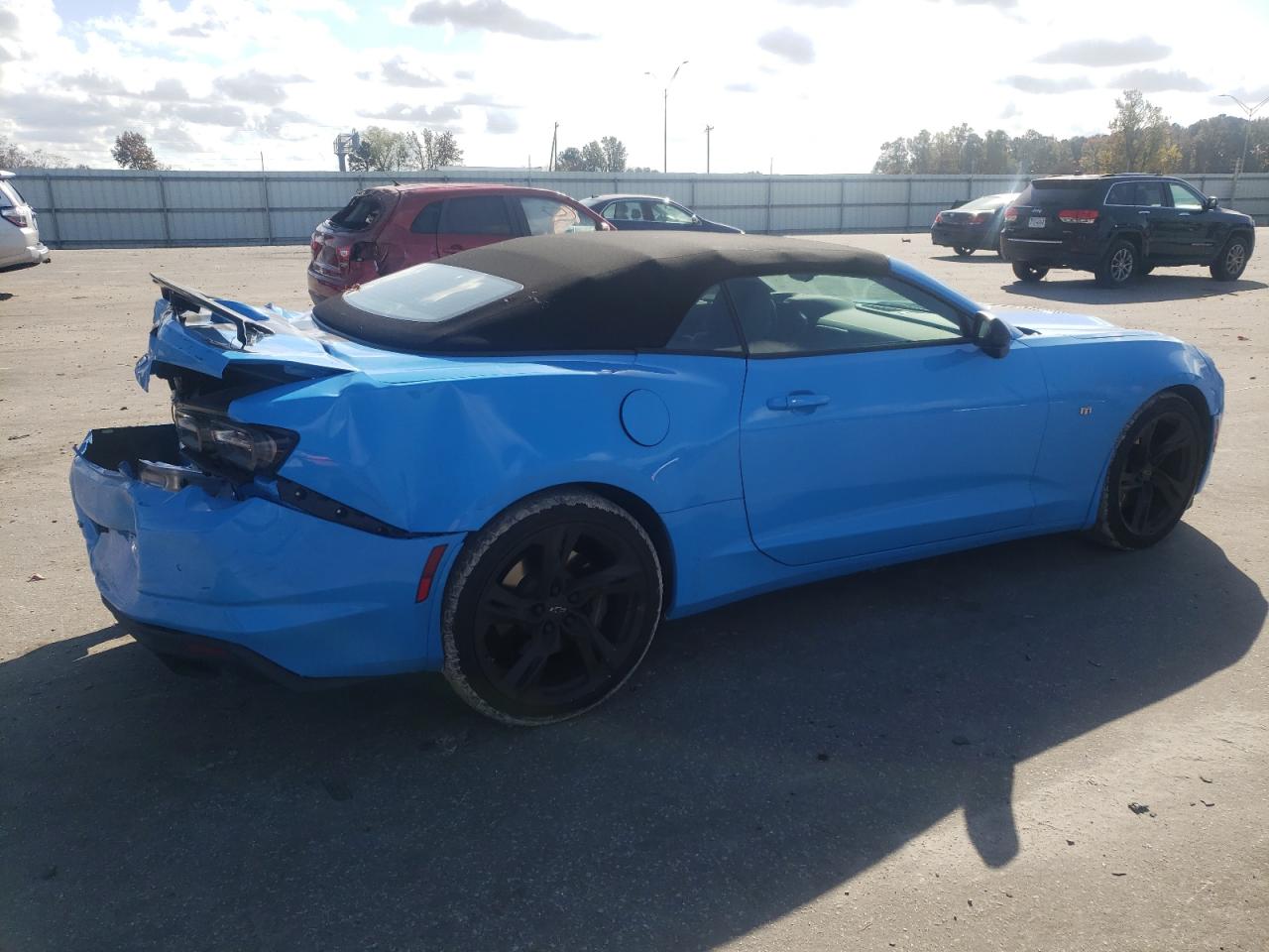 2023 Chevrolet Camaro - Image 3