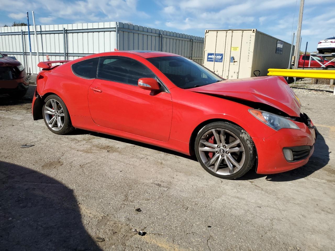 2010 Hyundai Genesis - Image 4