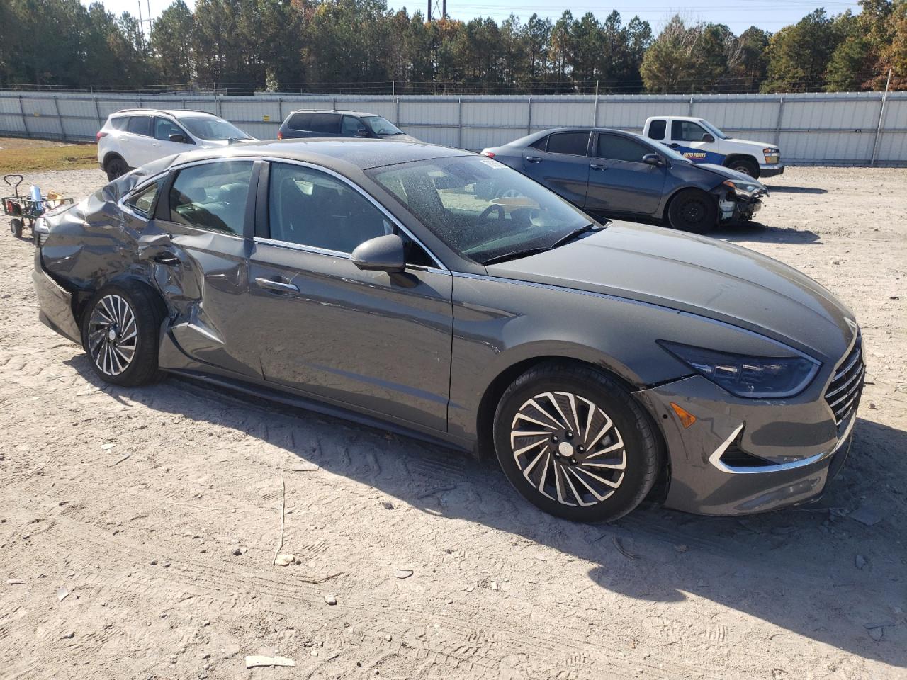 2022 Hyundai Sonata - Image 4