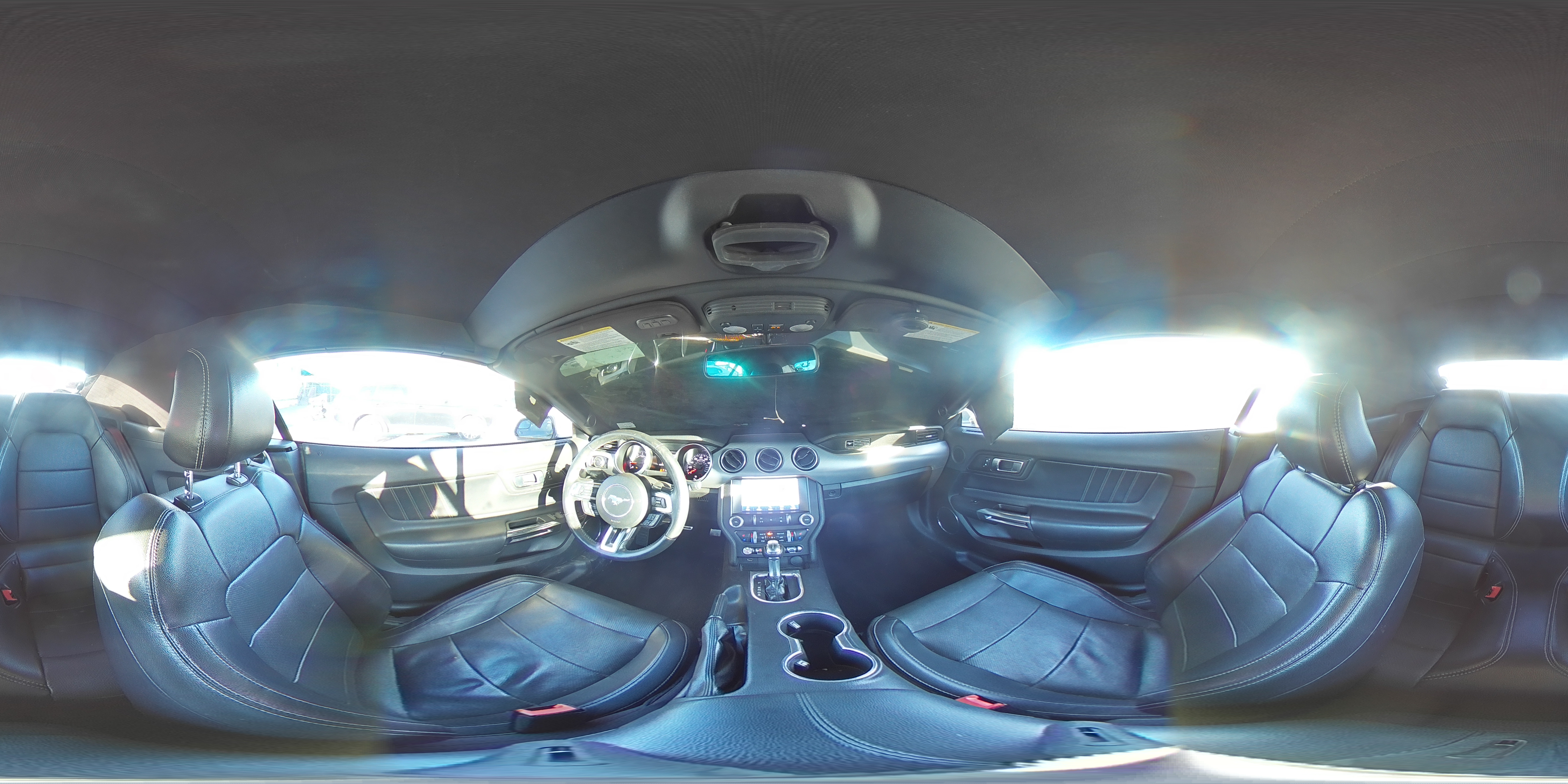 2020 Ford Mustang - Image 14