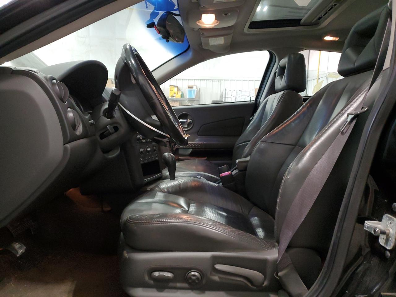 2004 Pontiac Grand Prix - Image 7