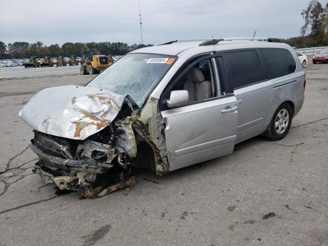 2010 Kia Sedona Lx