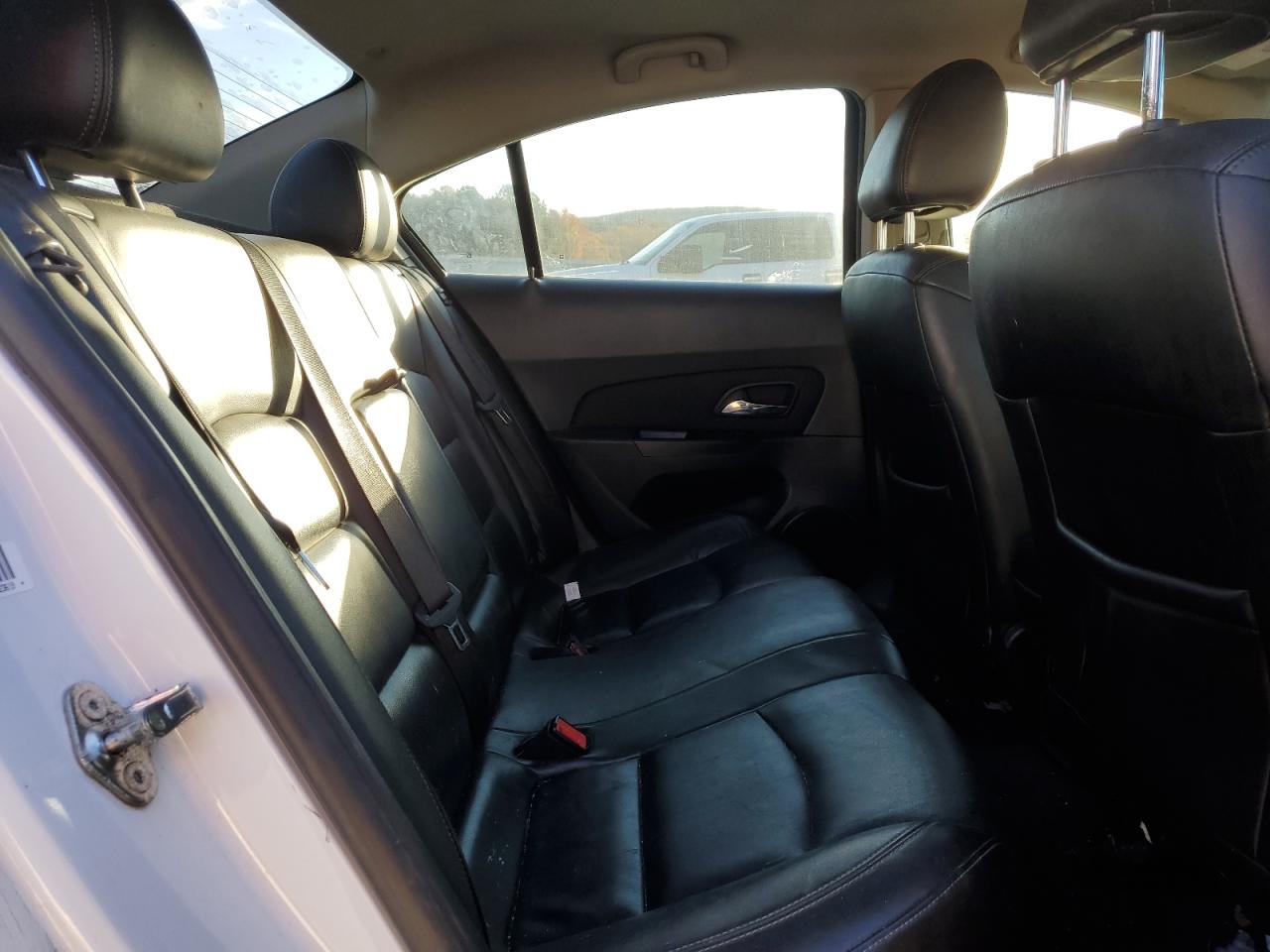 2012 Chevrolet Cruze - Image 10