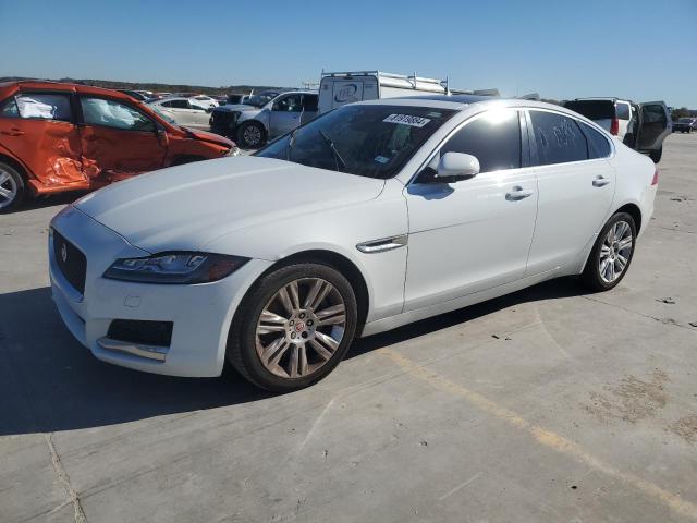 Sedans JAGUAR XF 2016 Biały