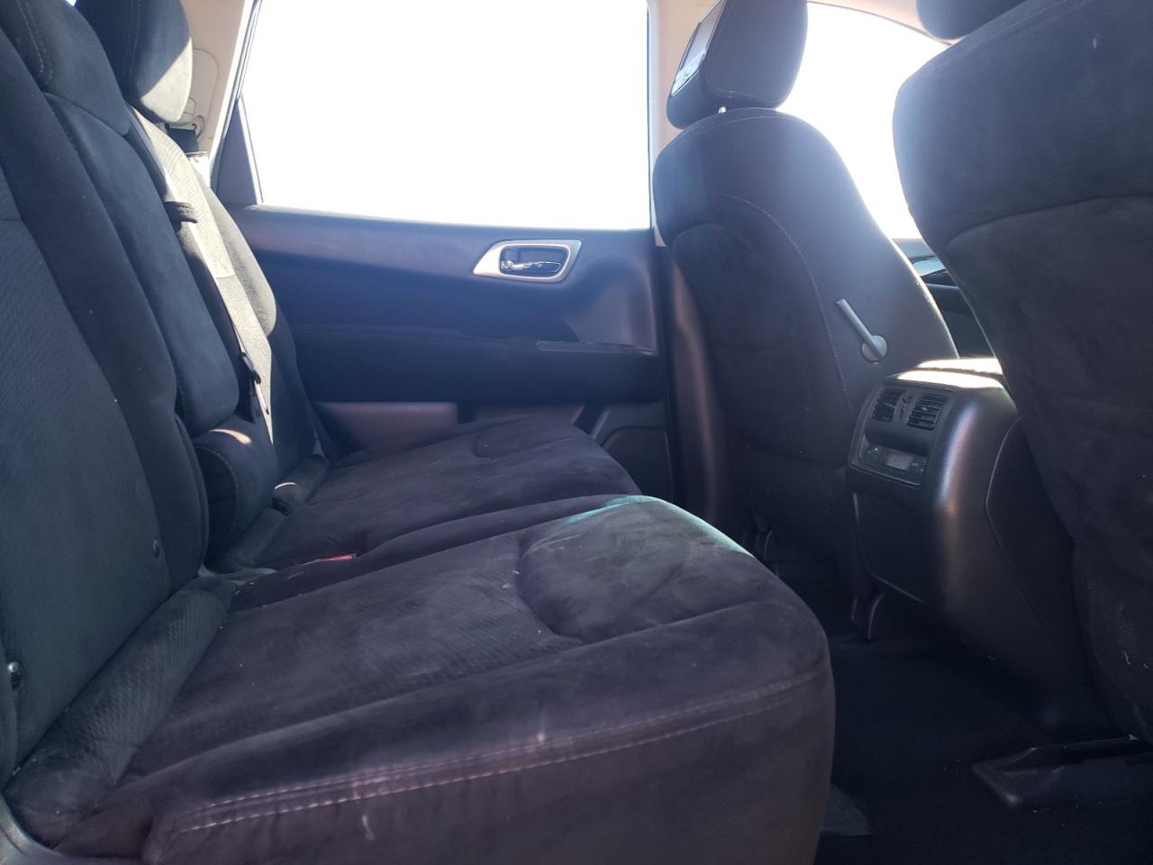 2014 Nissan Pathfinder - Image 11