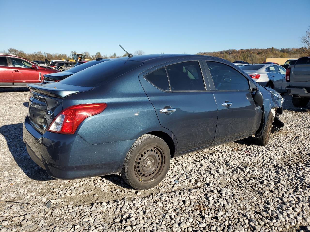 2016 Nissan Versa - Image 3
