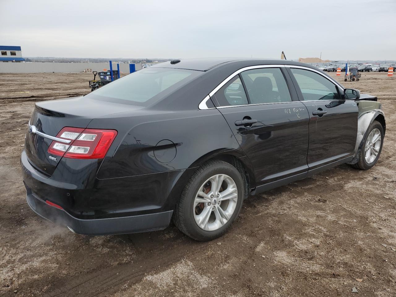 2019 Ford Taurus - Image 3