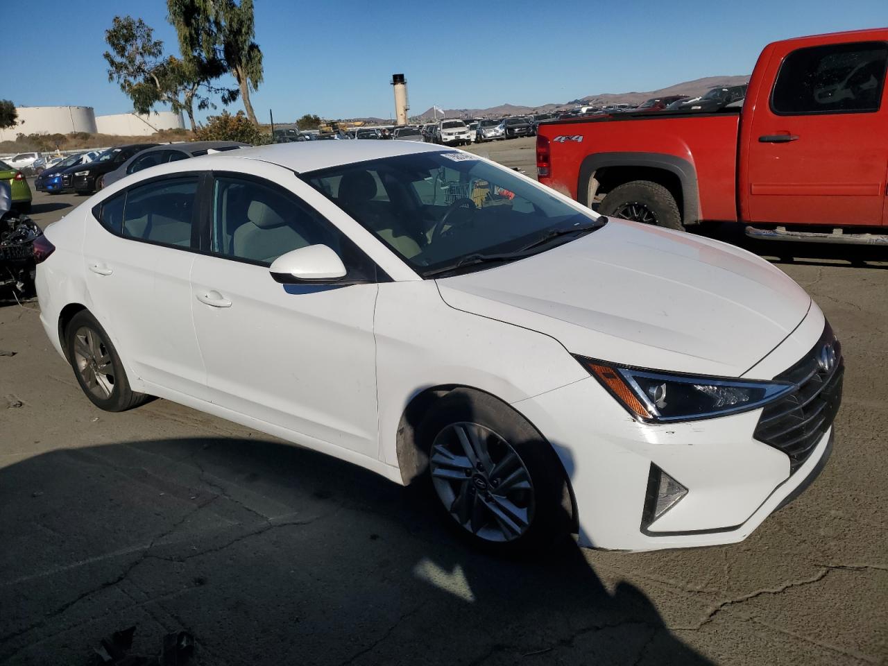 2019 Hyundai Elantra - Image 4