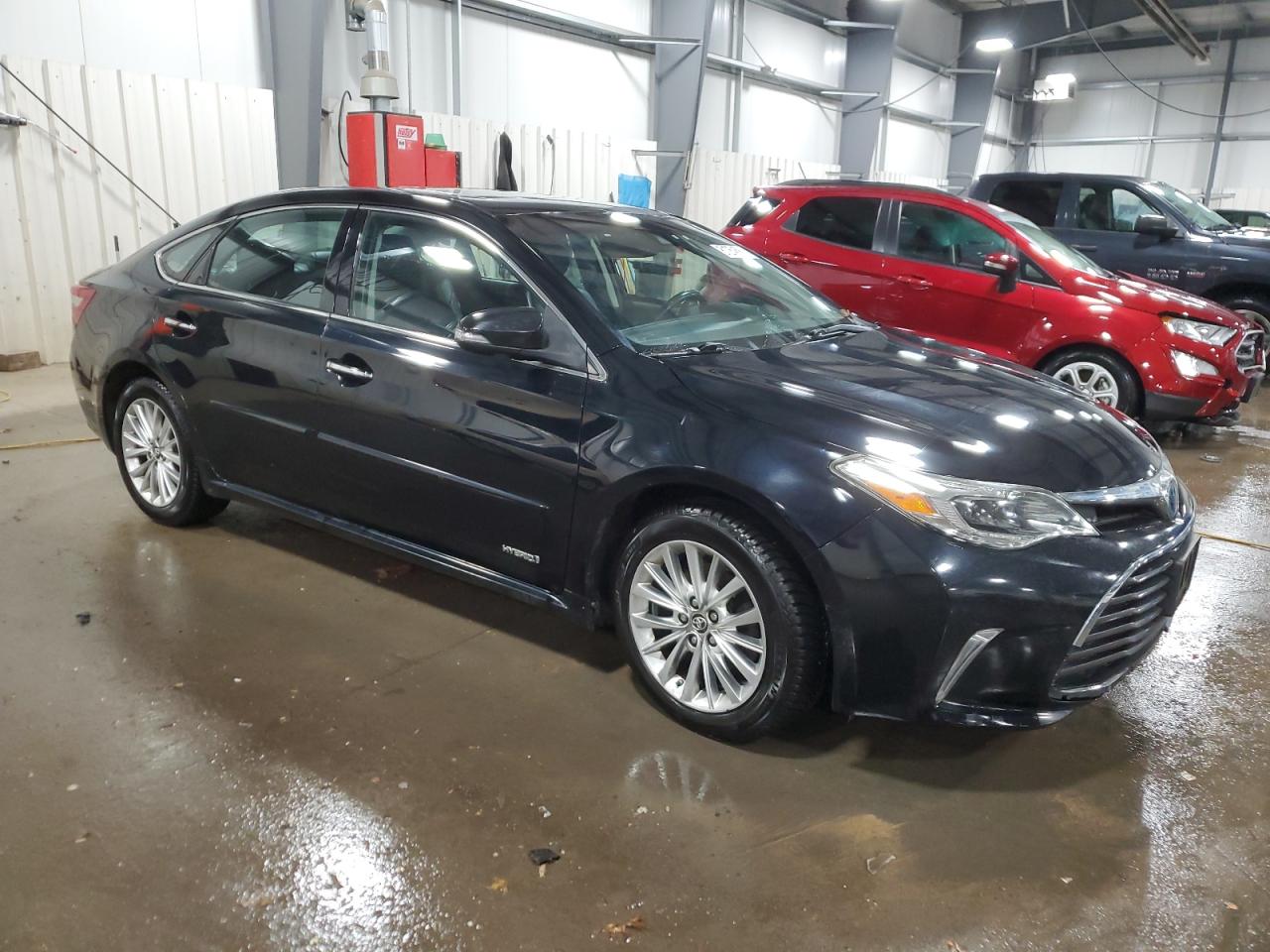 2016 Toyota Avalon - Image 4