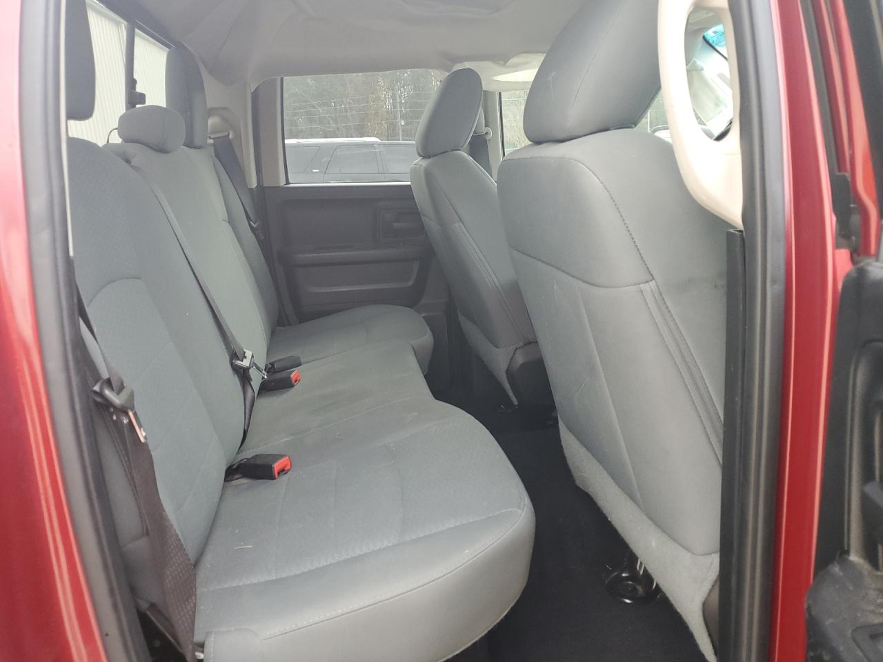 2015 RAM 1500 - Image 10