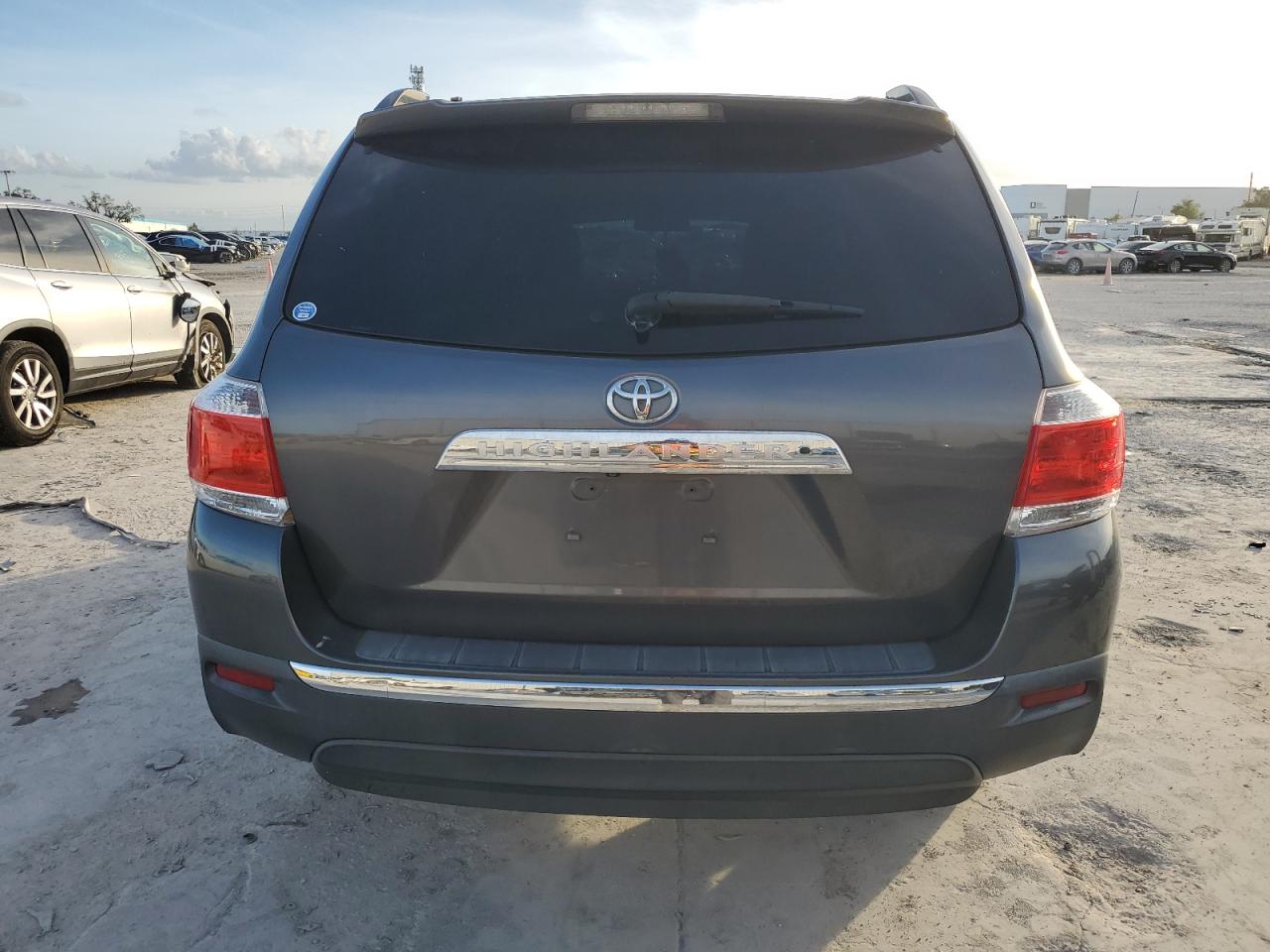 2012 Toyota Highlander - Image 6