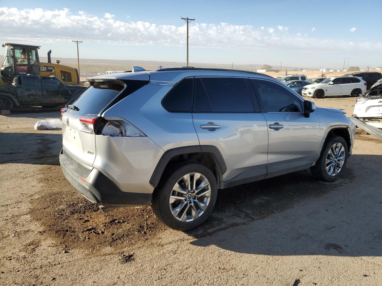 2019 Toyota RAV 4 - Image 3
